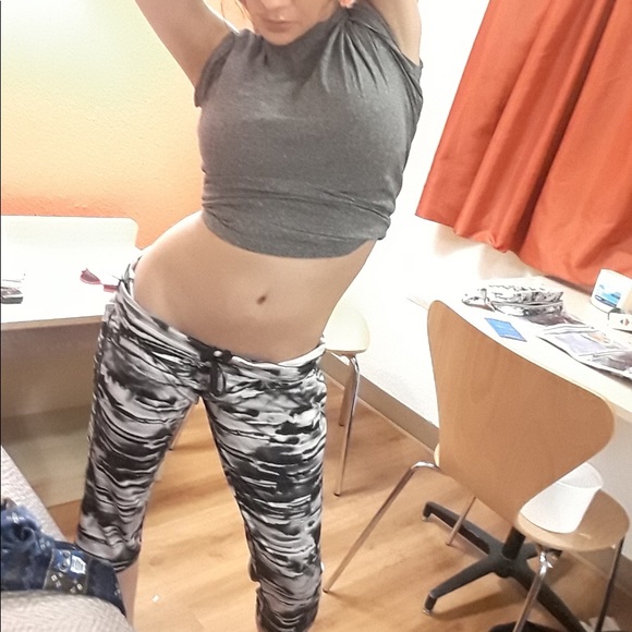 Junior/women’s Clothes lot s/m 40+ pCs photoshoot - Picture 6 of 8